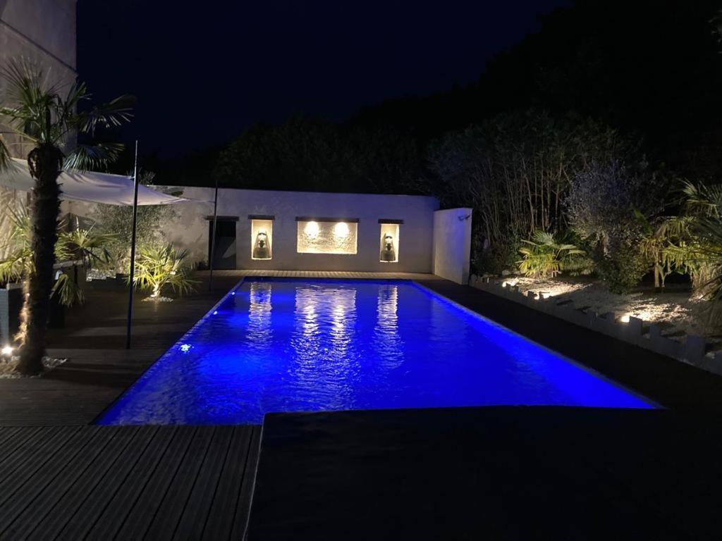 Magnifique Villa Avec Piscine Chauffee Et Jacuzzi Anche  Экстерьер фото